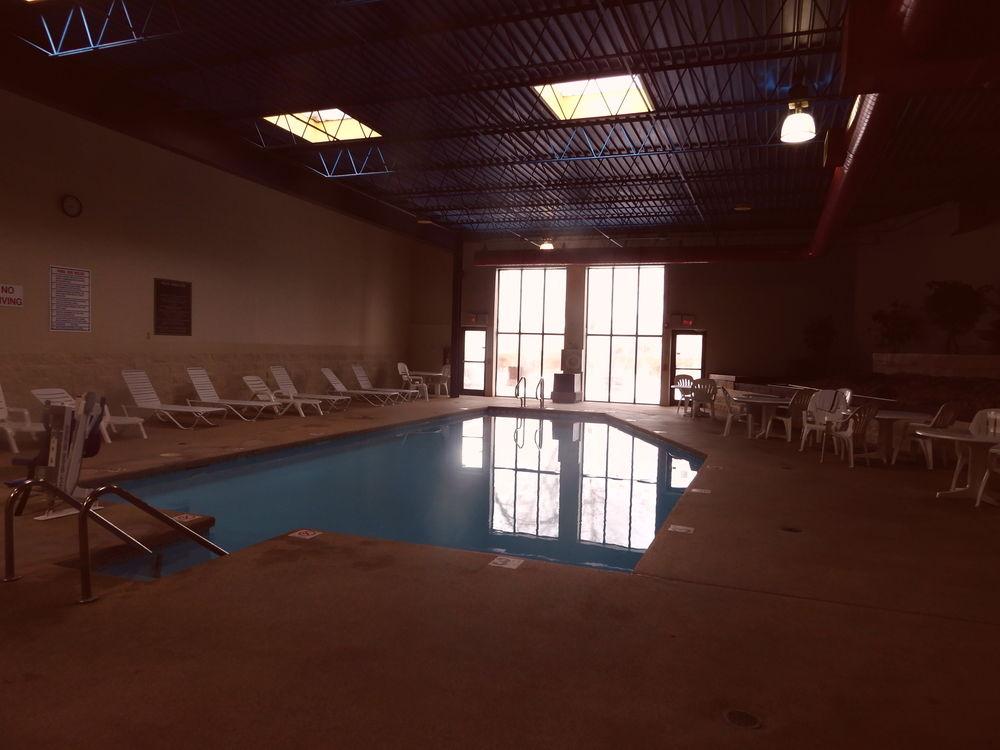 Clarion Hotel Milwaukee Airport 외부 사진