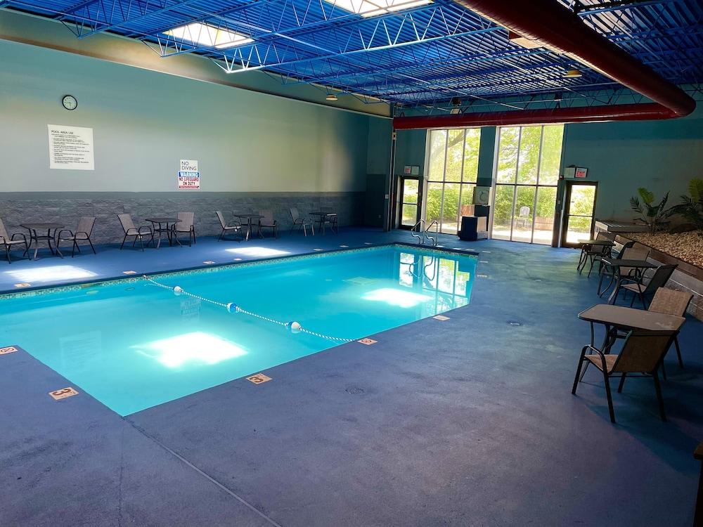 Clarion Hotel Milwaukee Airport 외부 사진