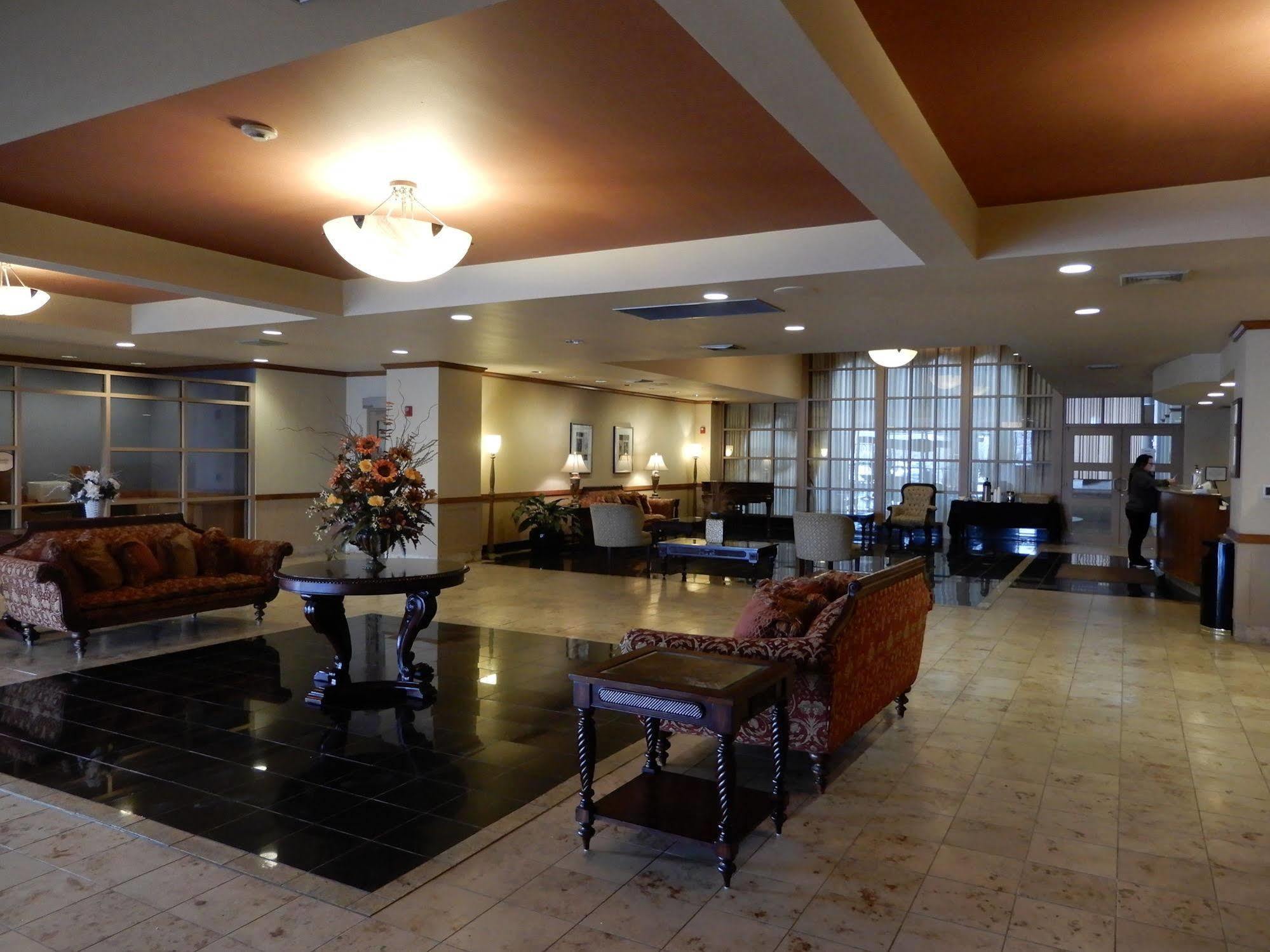 Clarion Hotel Milwaukee Airport 외부 사진